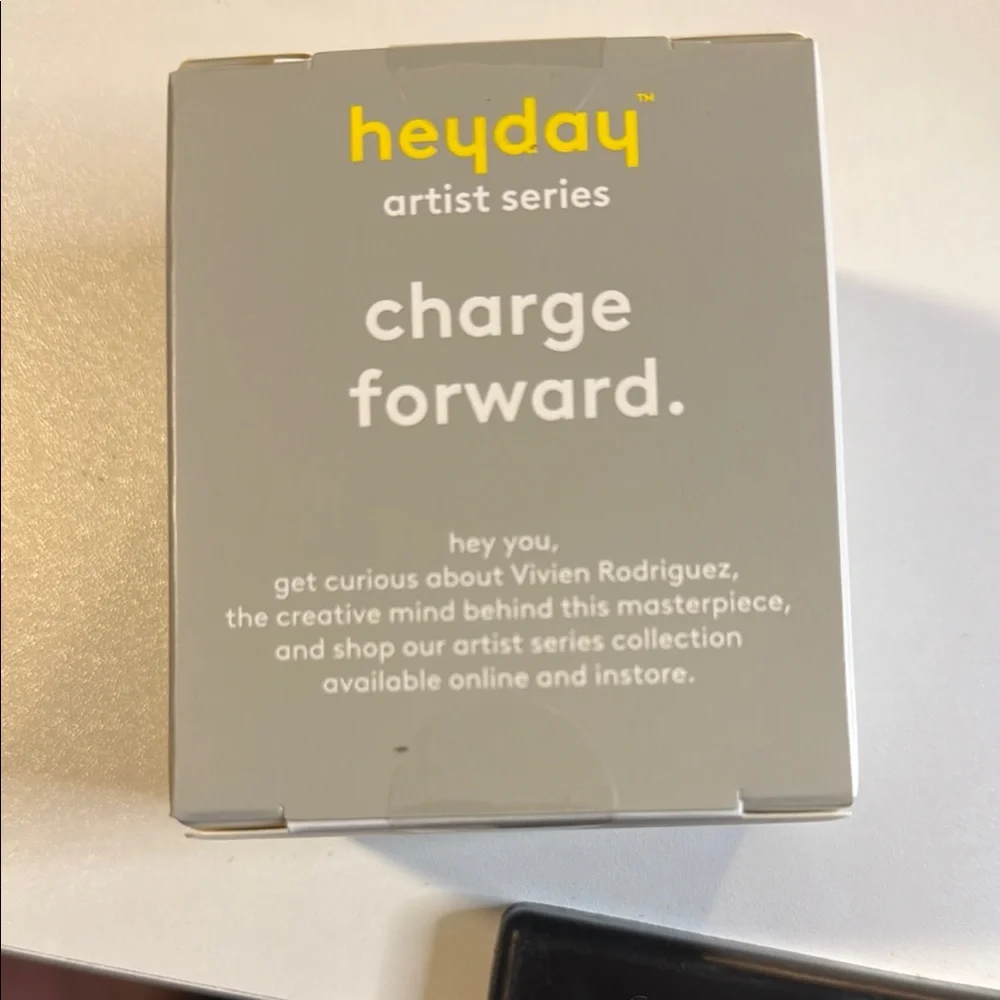 Heyday Artistic Series Charger with Snake Design